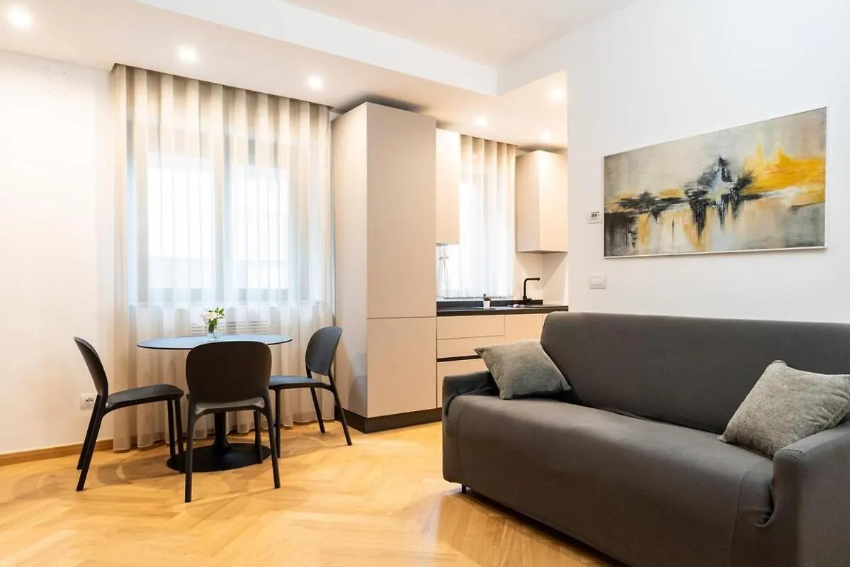Apartment Alfe Home Bari Italy