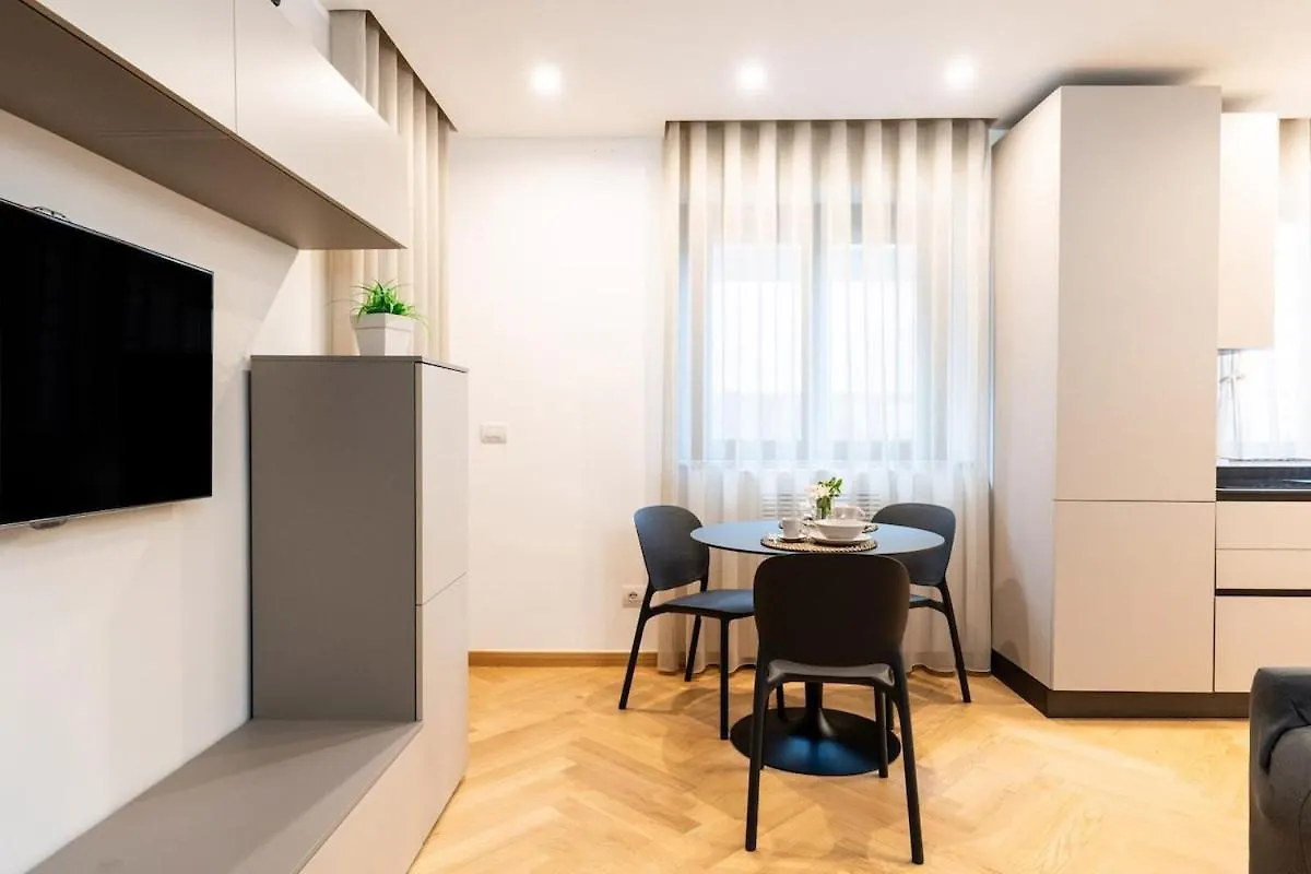 Alfe Home Бари Апартаменты